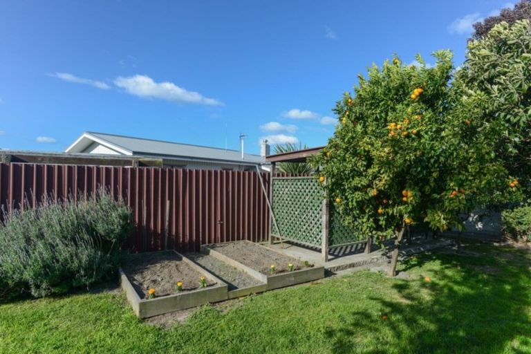 Photo of property in 16 Lerwick Street, Tamatea, Napier, 4112