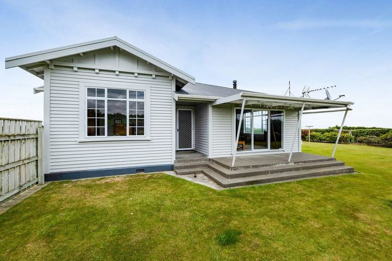 Photo of property in 22 Batten Road, Okaiawa, Hawera, 4671