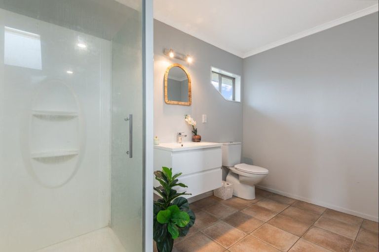 Photo of property in 72 Aranui Road, Kairanga, Palmerston North, 4475