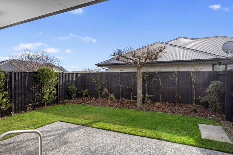 Photo of property in 19 Epsom Drive, Rangiora, 7400