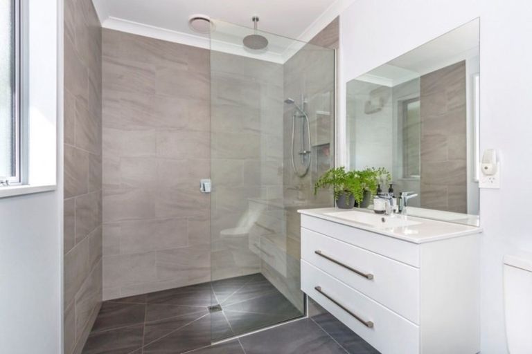 Photo of property in 80 Cairnbrae Drive, Prebbleton, 7604