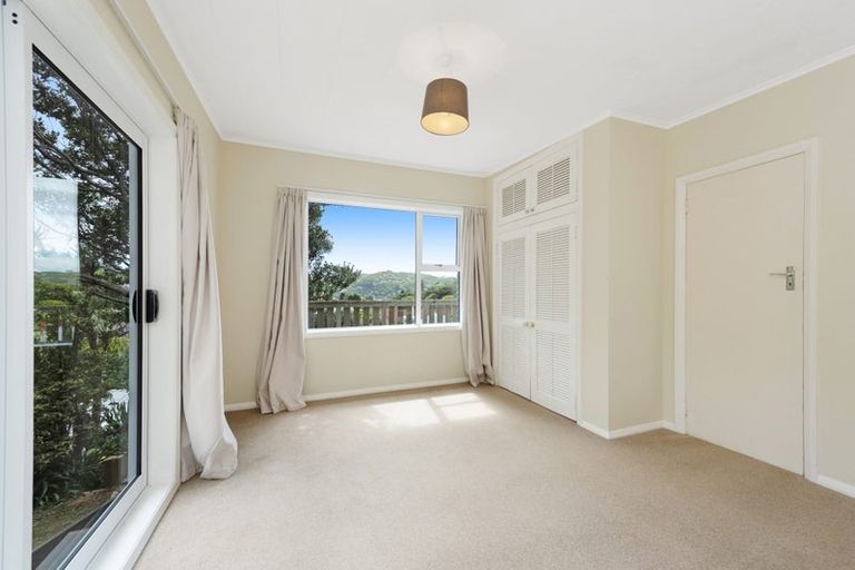 Photo of property in 4 Cardrona Way, Karori, Wellington, 6012