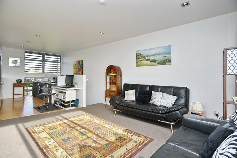 Photo of property in 2 Meredith Street, Addington, Christchurch, 8024