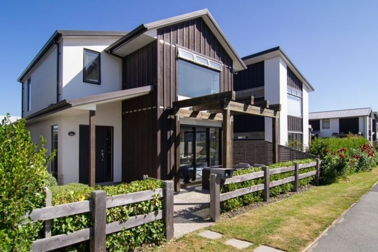 Photo of property in 8 Stalker Road, Lower Shotover, Queenstown, 9304