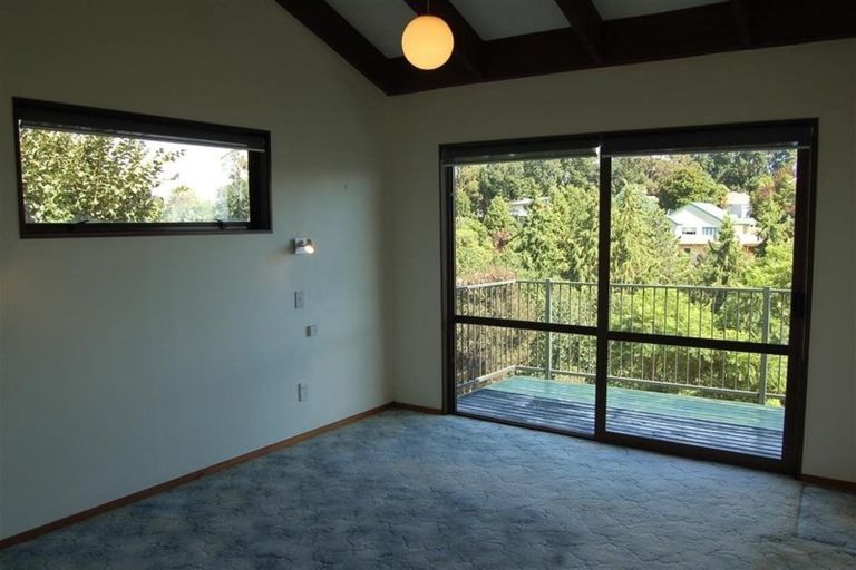 Photo of property in 27 Burns Road, Hospital Hill, Napier, 4110