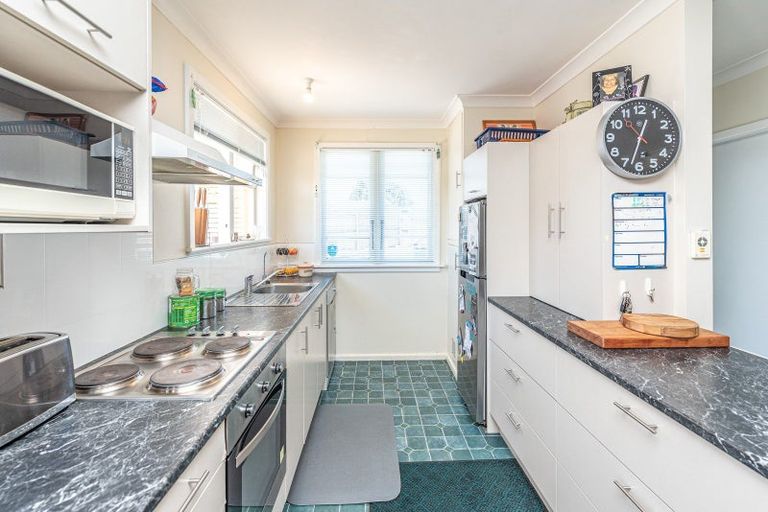 Photo of property in 14 Kotuku Street, Castlecliff, Whanganui, 4501