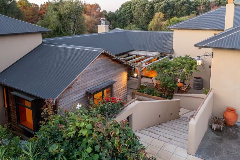 Photo of property in 111 Ngarara Road, Waikanae, 5036