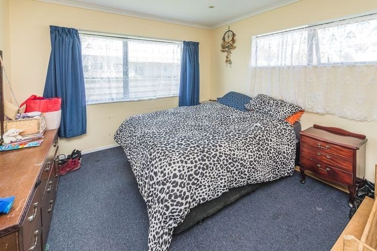 Photo of property in 2 Alexandra Street, Marton, 4710