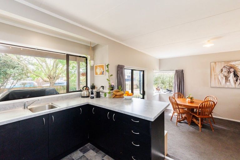 Photo of property in 18 Phillips Street, Sanson, 4817