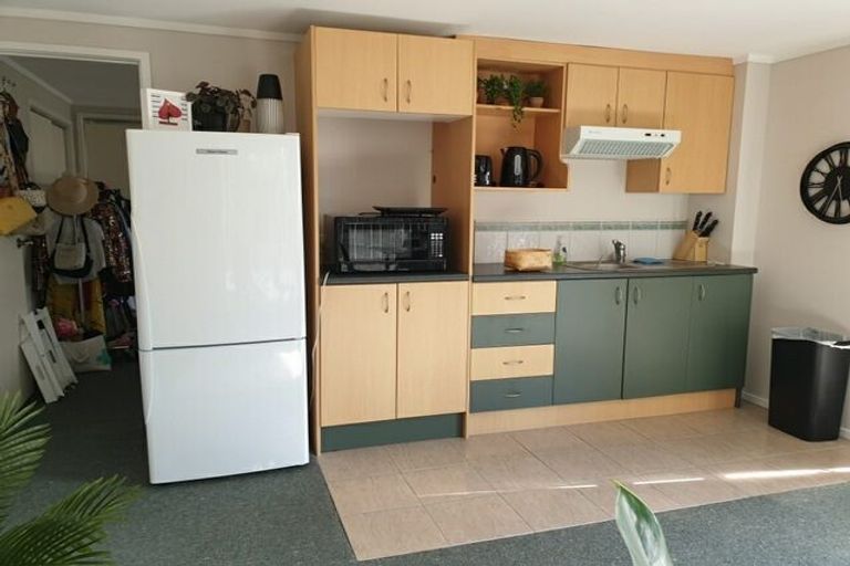 Photo of property in 4/61 Cook Street, Howick, Auckland, 2014