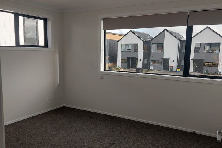 Photo of property in 6 Doug Jensen Street, Wallaceville, Upper Hutt, 5018