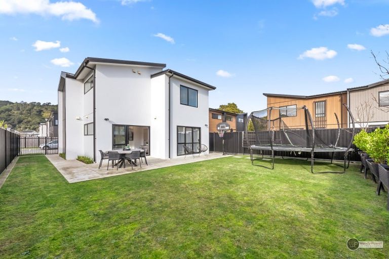 Photo of property in 4 Aston Crescent, Wallaceville, Upper Hutt, 5018