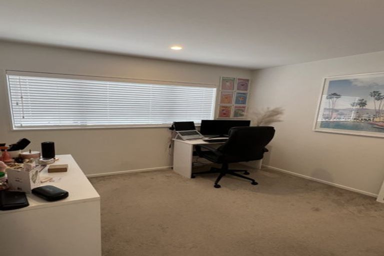 Photo of property in 11 Treeline Lane, Flat Bush, Auckland, 2019