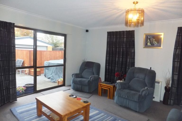 Photo of property in 6 Sunbeam Place, Halswell, Christchurch, 8025