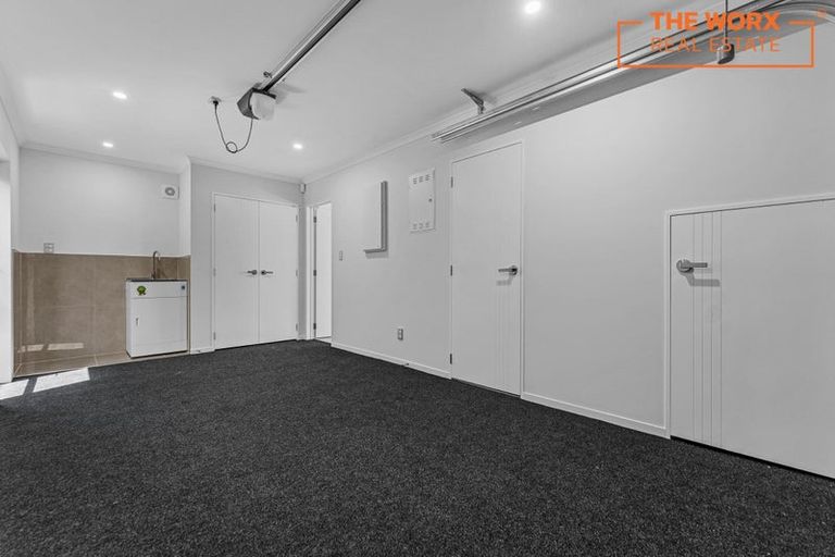 Photo of property in 12a Mcleod Road, Weymouth, Auckland, 2103