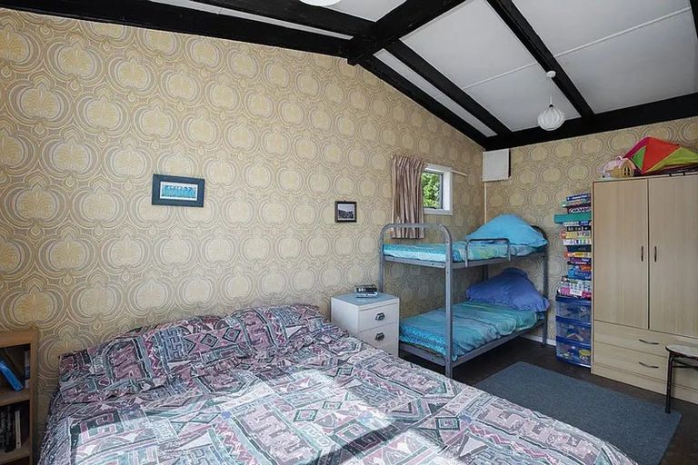 Photo of property in 88 Maunsell Road, Port Waikato, 2695