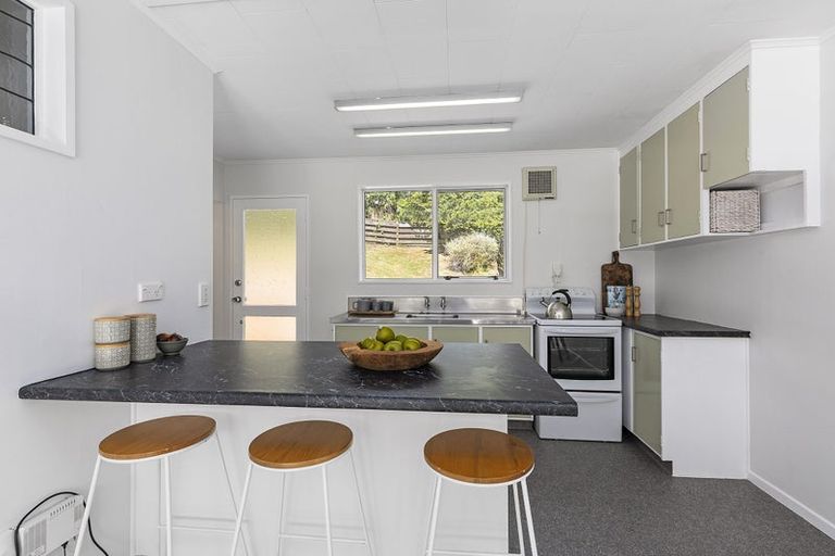 Photo of property in 25 Yarrow Place, Papakowhai, Porirua, 5024
