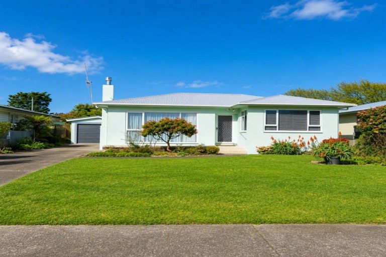 Photo of property in 32 Liverpool Street, Takaro, Palmerston North, 4412