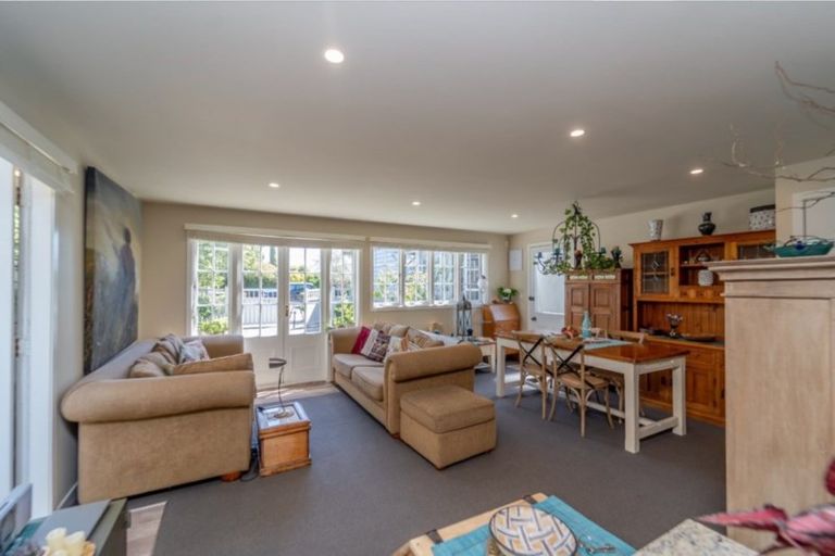 Photo of property in 429 High Street South, Carterton, 5713