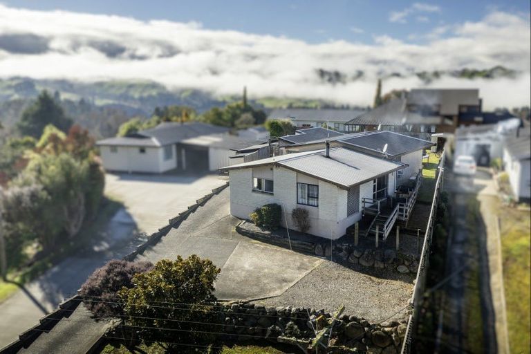 Photo of property in 32 Ruru Road, Taihape, 4720