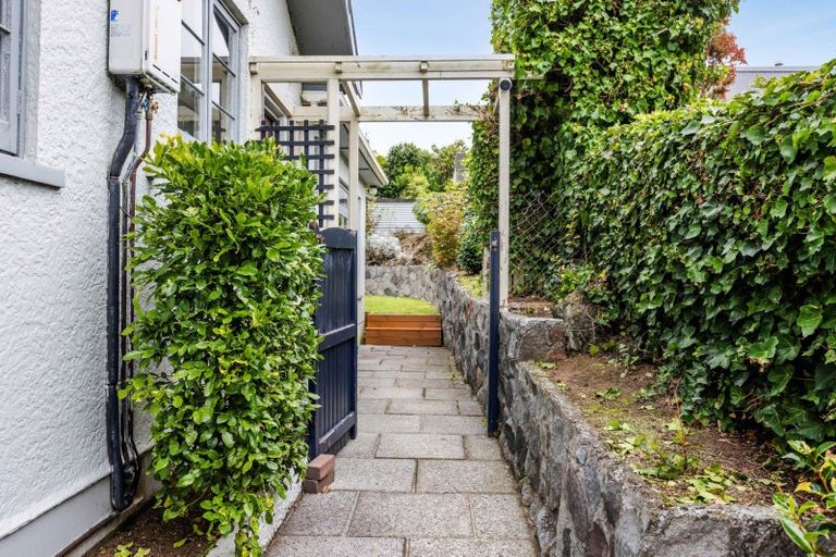 Photo of property in 42 Brooklands Road, Brooklands, New Plymouth, 4310