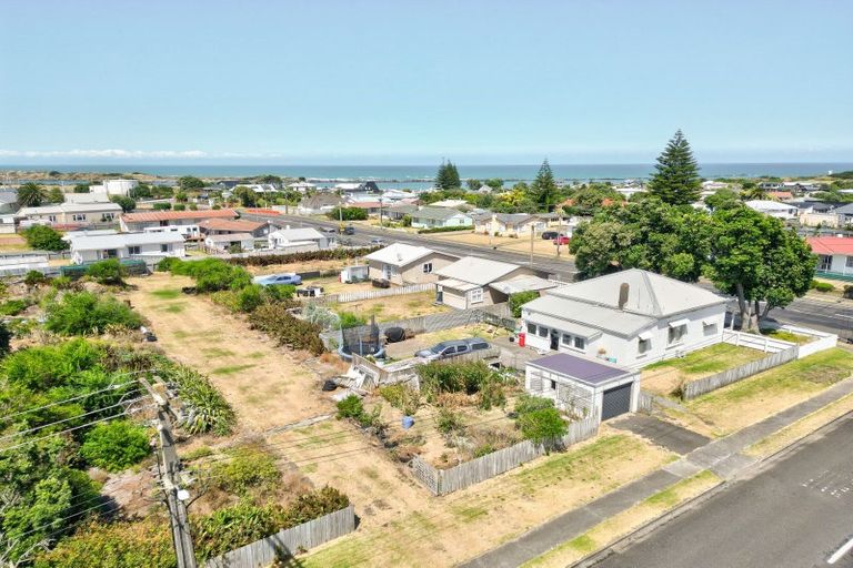 Photo of property in 12-16 Cornfoot Street, Castlecliff, Wanganui, 4501