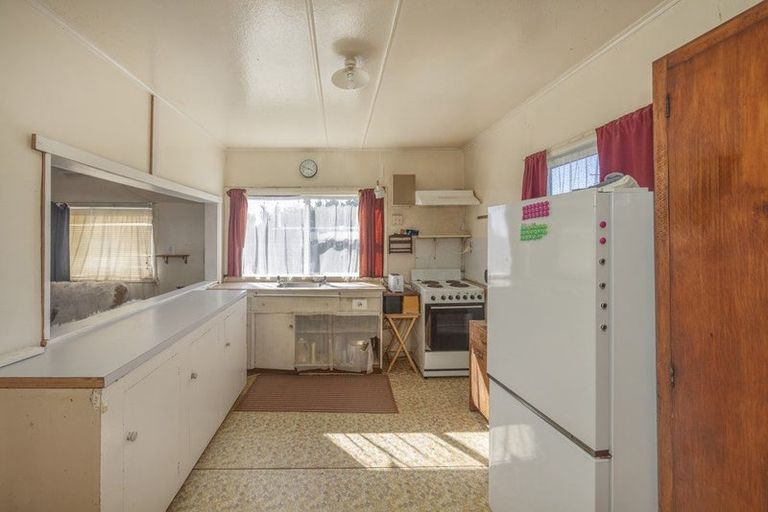 Photo of property in 37 Barr Street, Waitaki Bridge, Oamaru, 9493