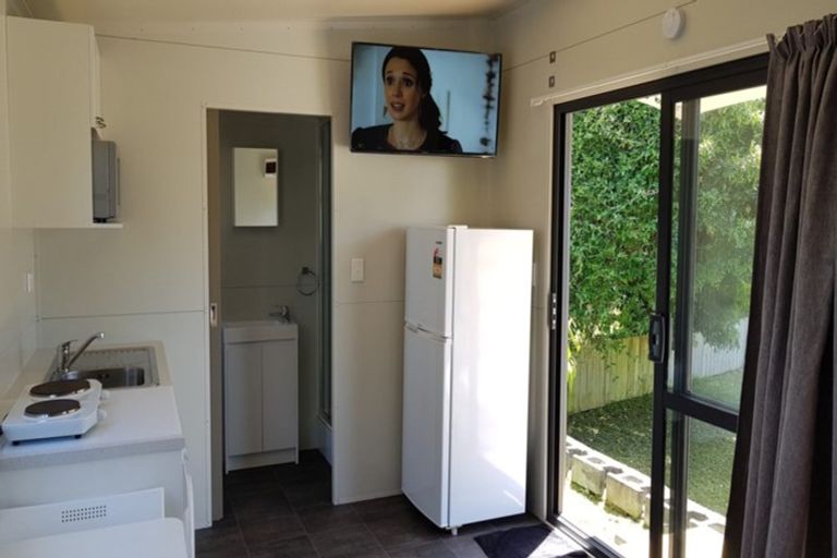 Photo of property in 70b Panorama Road, Mount Wellington, Auckland, 1060
