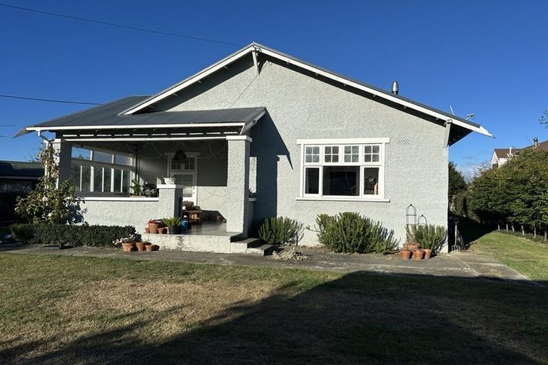 Photo of property in 6 Malcolm Street, Martinborough, 5711