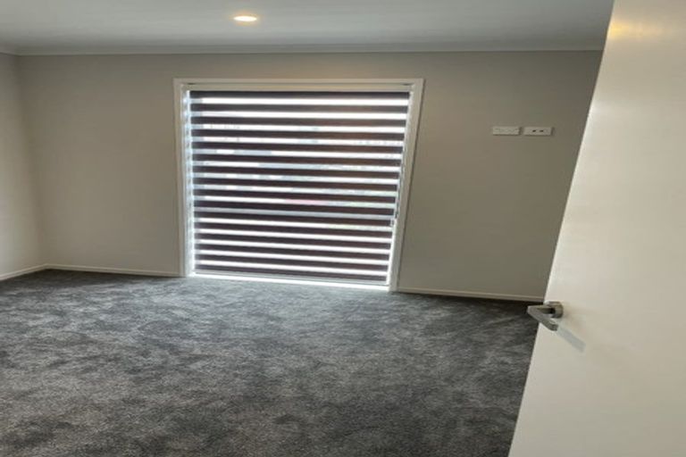 Photo of property in 20 Wai Place, Westgate, Auckland, 0614