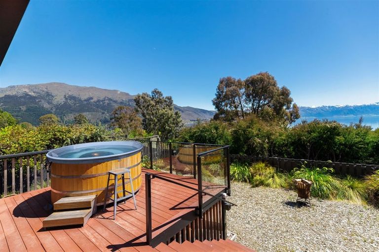 Photo of property in 216 Lakeview Terrace, Lake Hawea, Wanaka, 9382