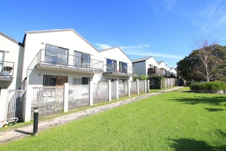 Photo of property in Norfolk Pines, 16/437b Albany Highway, Albany, Auckland, 0632