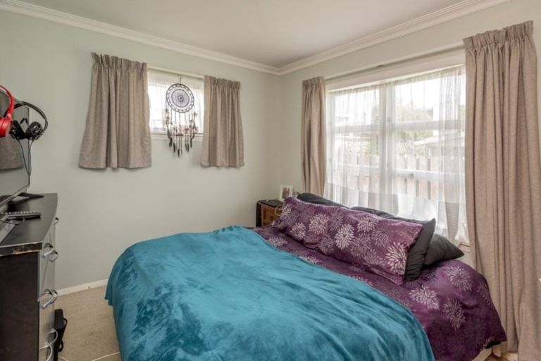 Photo of property in 21 Freyberg Street, Levin, 5510