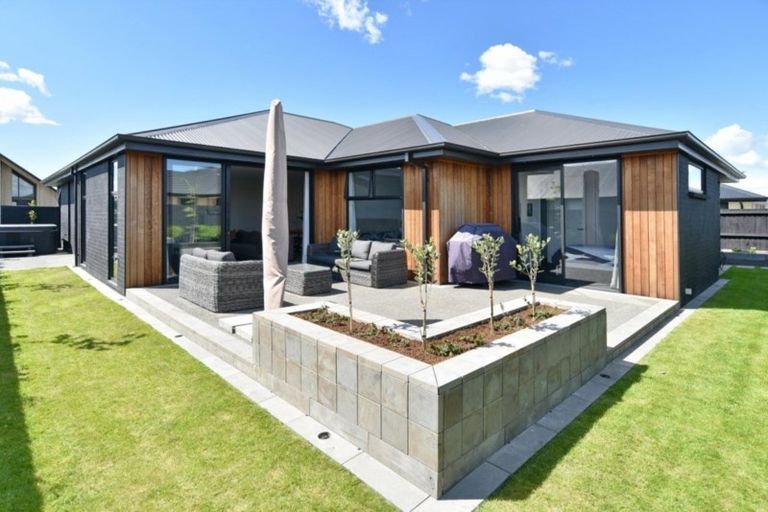 Photo of property in 34 Karere Avenue, Marshland, Christchurch, 8083