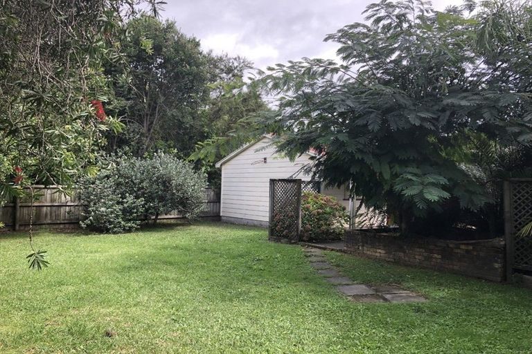 Photo of property in 31 Second Avenue, Avenues, Whangarei, 0110