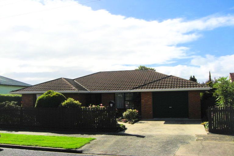 Photo of property in 69 Argyle Street, Mosgiel, 9024