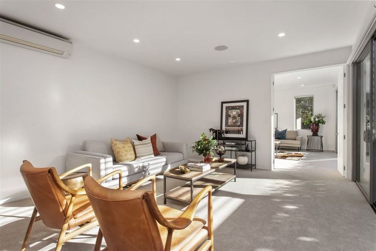 Photo of property in 45 Garreg Road, Bryndwr, Christchurch, 8052