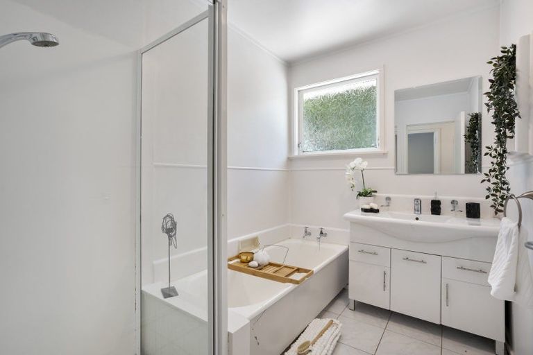 Photo of property in 185b Manuka Road, Bayview, Auckland, 0629