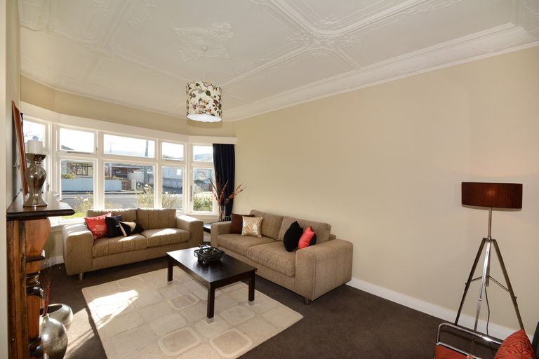 Photo of property in 25 Hargest Crescent, Saint Kilda, Dunedin, 9012