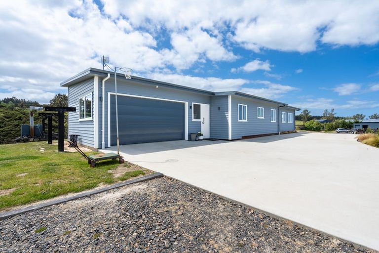 Photo of property in 31 Kayforce Road, Ocean View, Dunedin, 9035