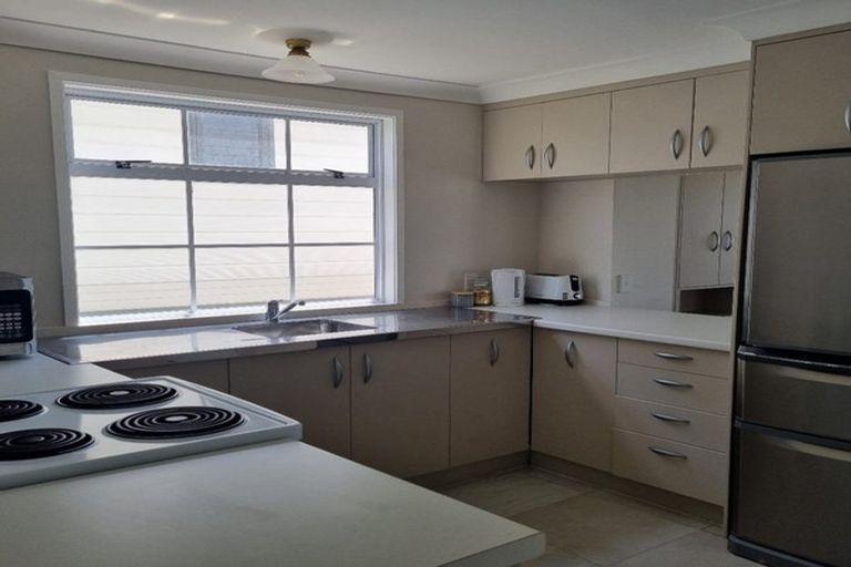 Photo of property in 32 The Terrace, Waihi Beach, 3611
