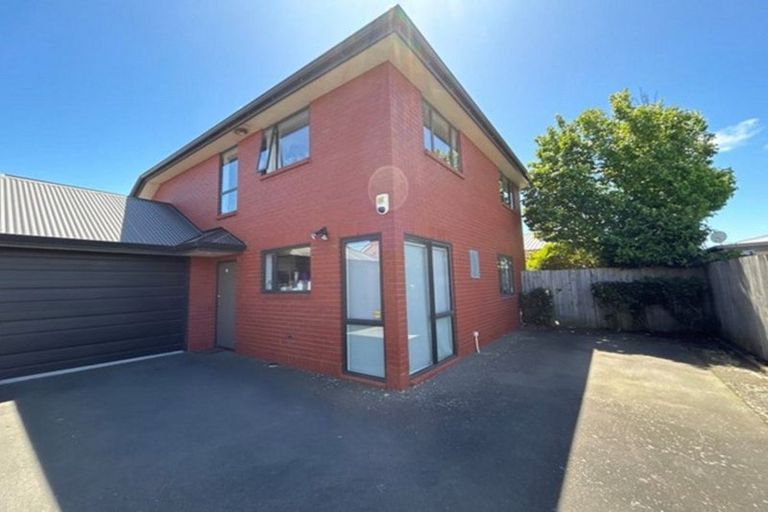 Photo of property in 22 George Street, Riccarton, Christchurch, 8041