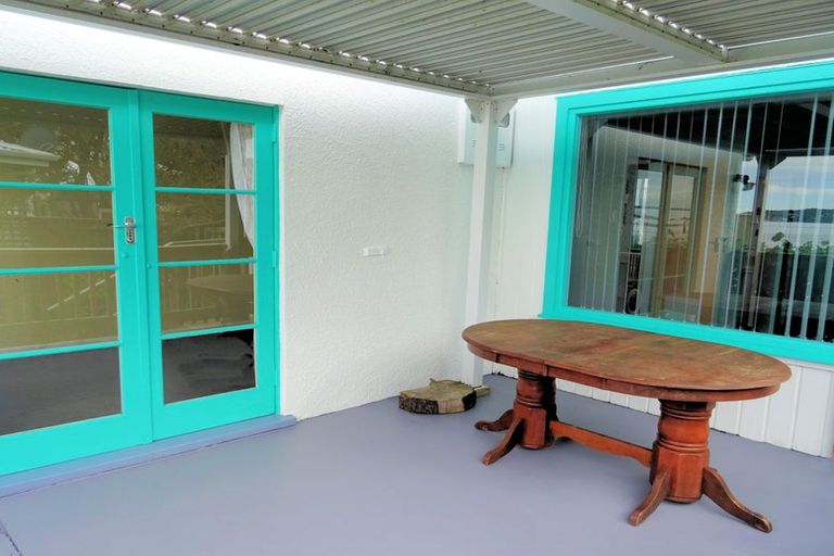 Photo of property in 18a-c Te Karuwha Parade, Paihia, 0200