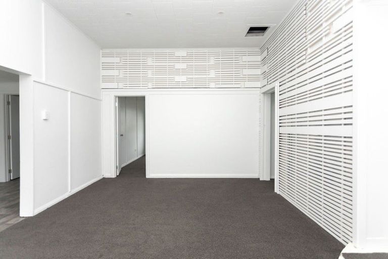 Photo of property in 42 Tennyson Street, Dannevirke, 4930