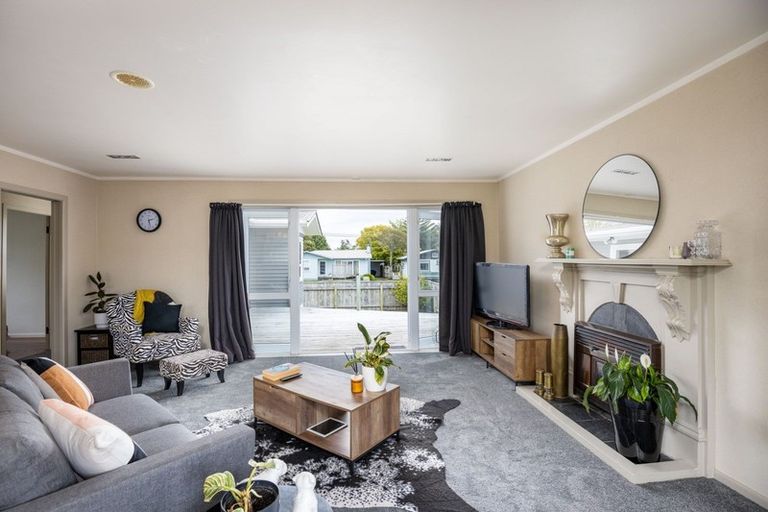 Photo of property in 327 Frankley Road, Ferndale, New Plymouth, 4310