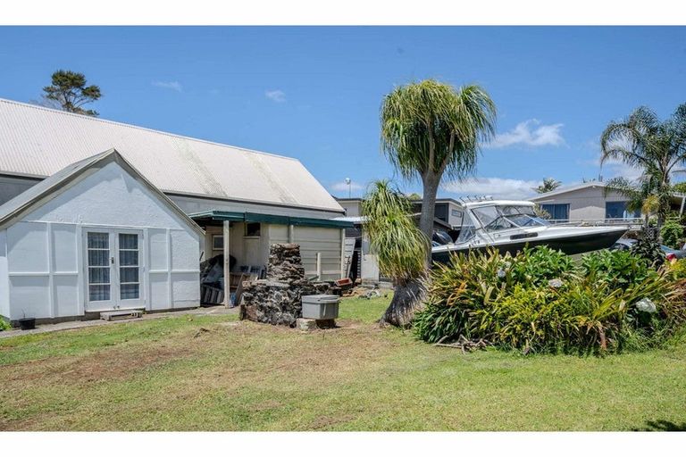 Photo of property in 29 Rangitane Loop Road, Kerikeri, 0294