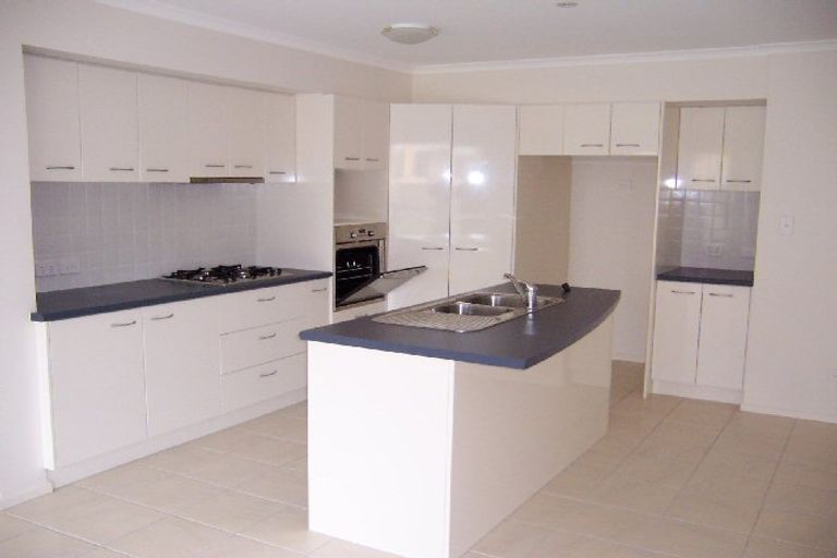 Photo of property in 42 Trimaran Drive, Gulf Harbour, Whangaparaoa, 0930