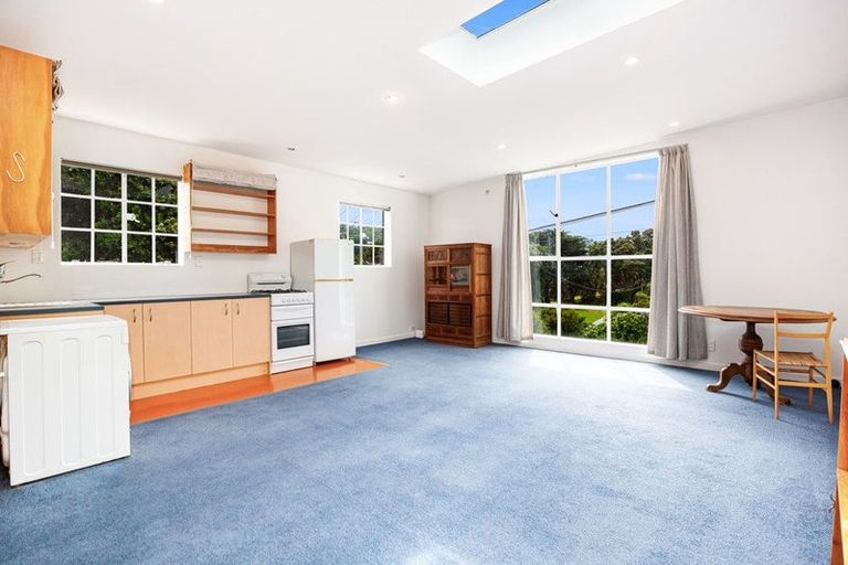 Photo of property in 17 Dover Street, Island Bay, Wellington, 6023