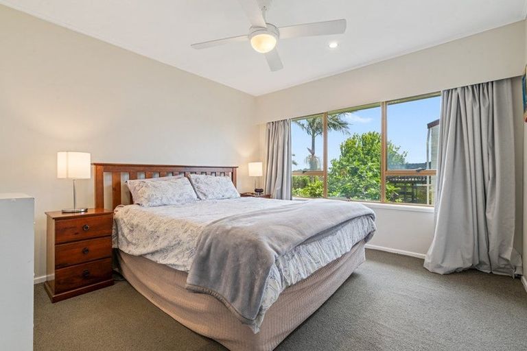 Photo of property in 76 Racecourse Road, Waiuku, 2123