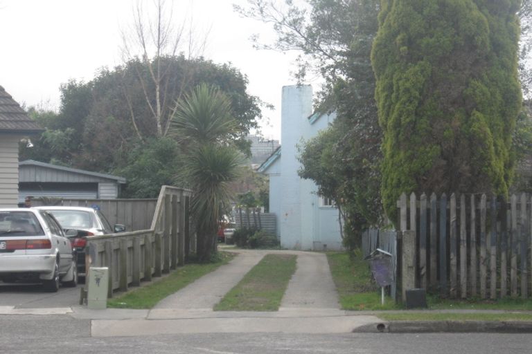 Photo of property in 14 Bright Crescent, Maraenui, Napier, 4110